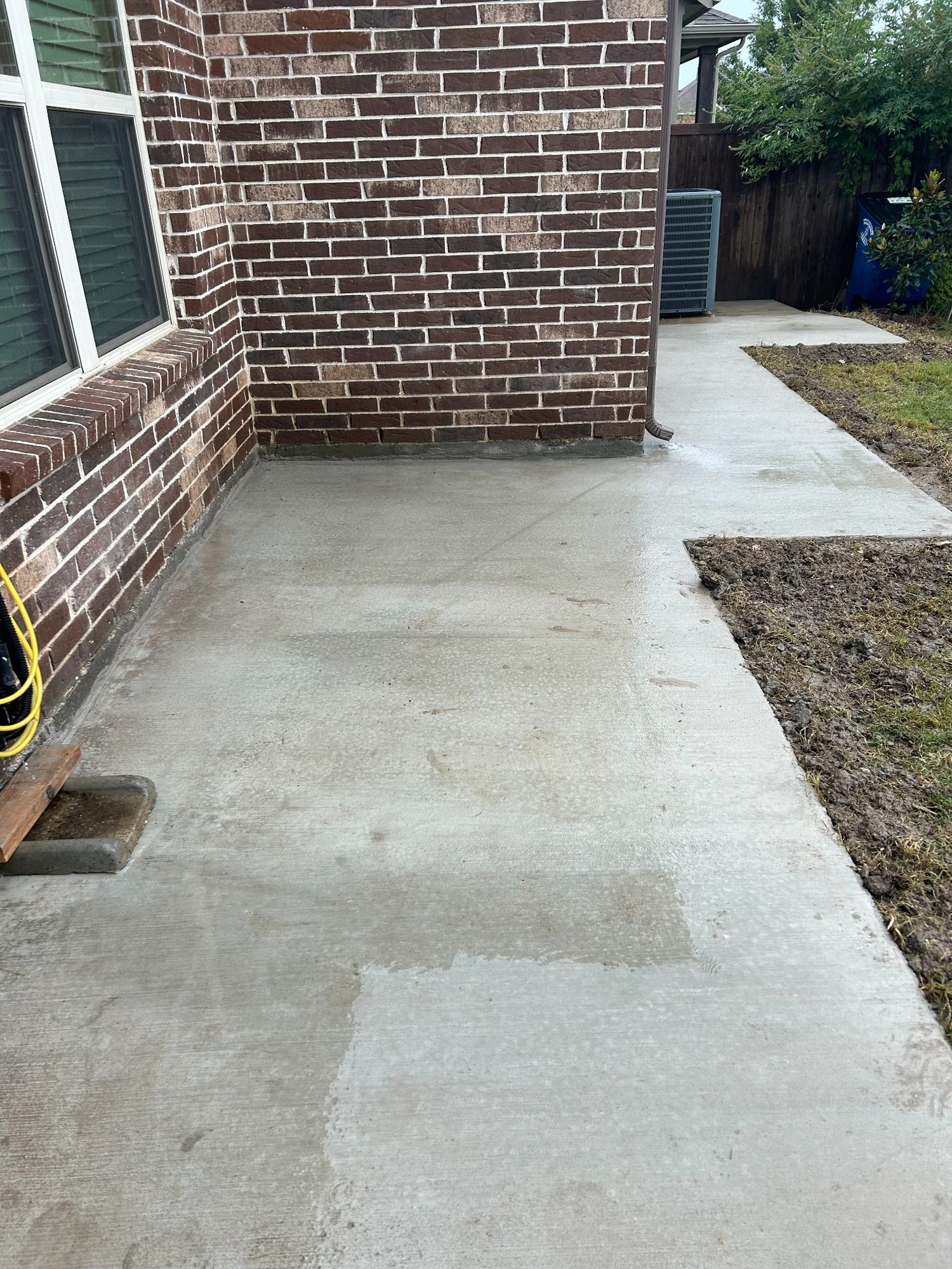 Sidewalk and patio concrete